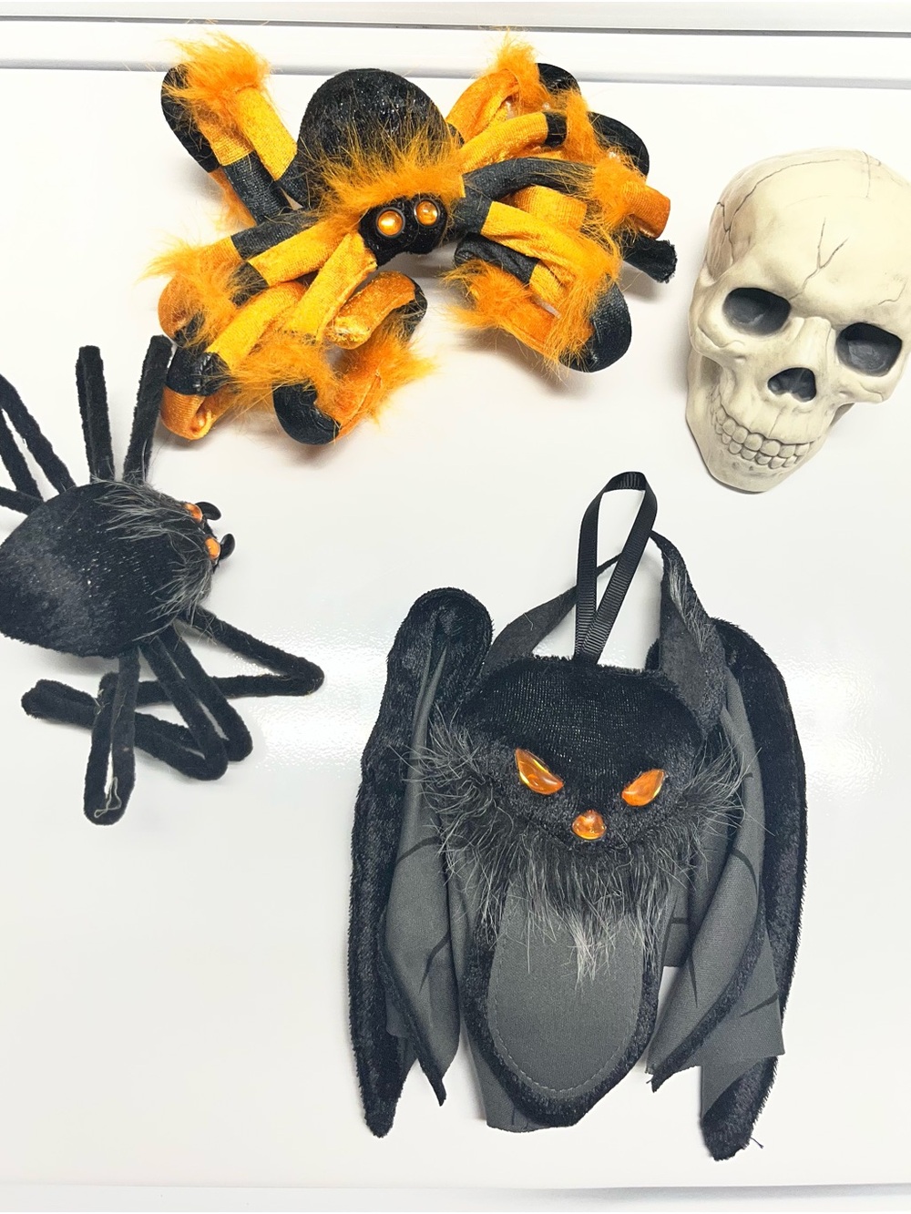 Halloween Decor Lot Spiders Hanging Bat & Skull